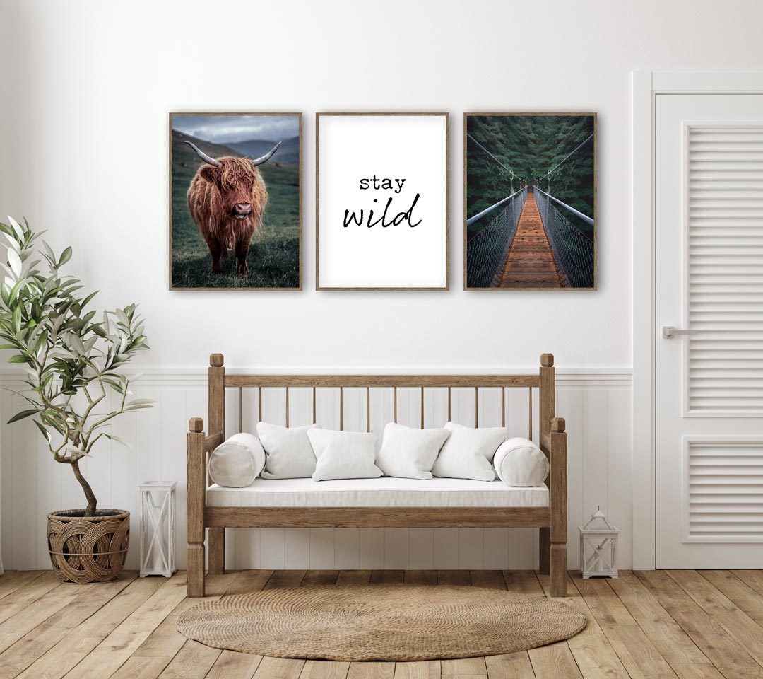 3-teiliges Premium Poster Set Schottland Kuh "Stay Wild" - Reframed Poster Sets wand
